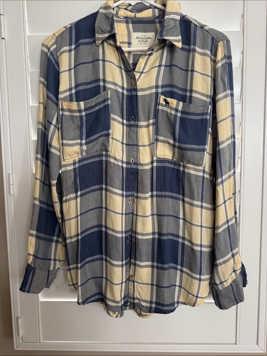 Abercrombie & Fitch Tops - Abercrombie & Fitch shirt
